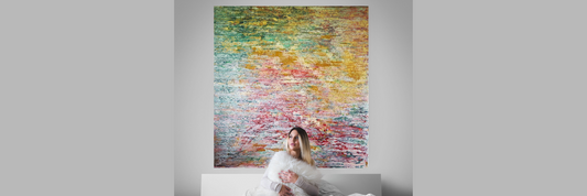 "Nymphéas", an XXL acrylic painting by Lénon B, featuring delicate shades of pink, blue, green, and ochre, bringing depth and serenity to any interior space.