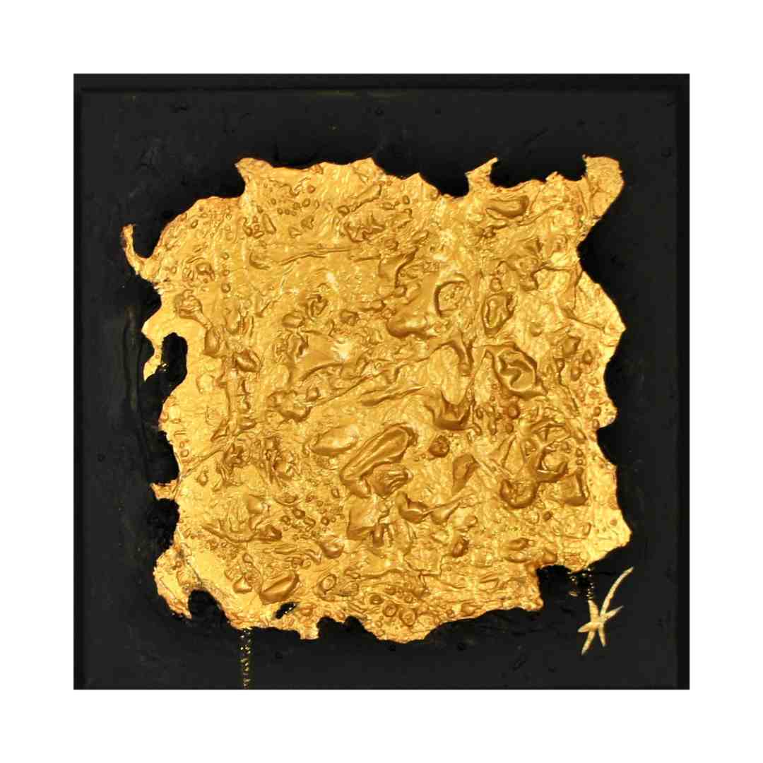 "Gold 1" – A Timeless Piece to Elevate Your Space