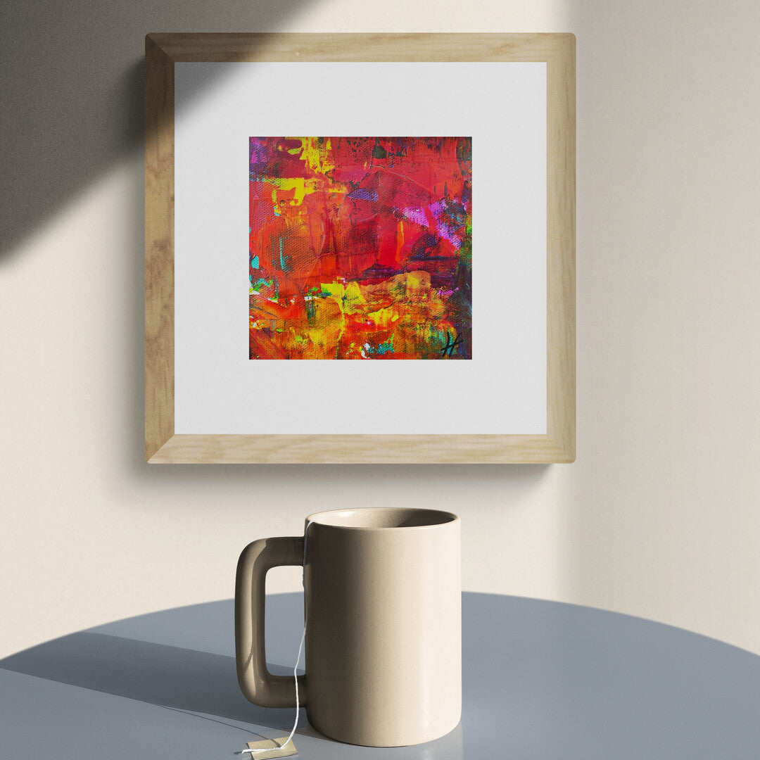 "Mini Multicolore" by Lenon B, a small acrylic canvas with vivid colors that create a joyful atmosphere.